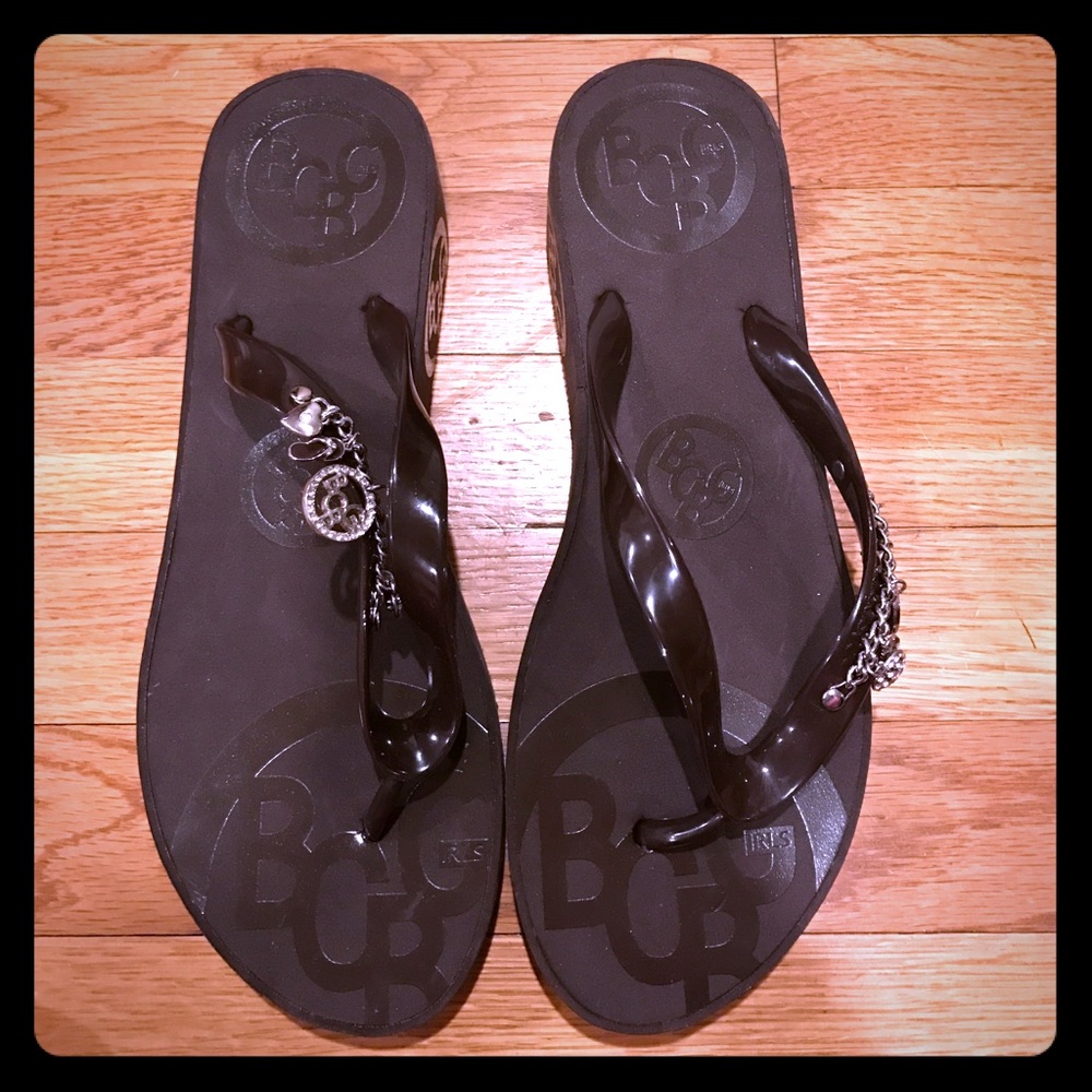 BCBG Flip flops
