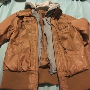 Caramel leather waist length jacket