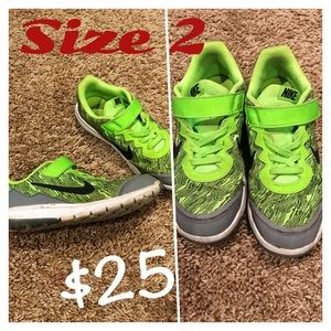 Youth boys Nike tennis shoes