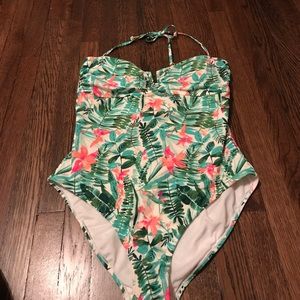 Old Navy- Hawaiian print monokini SZ XL