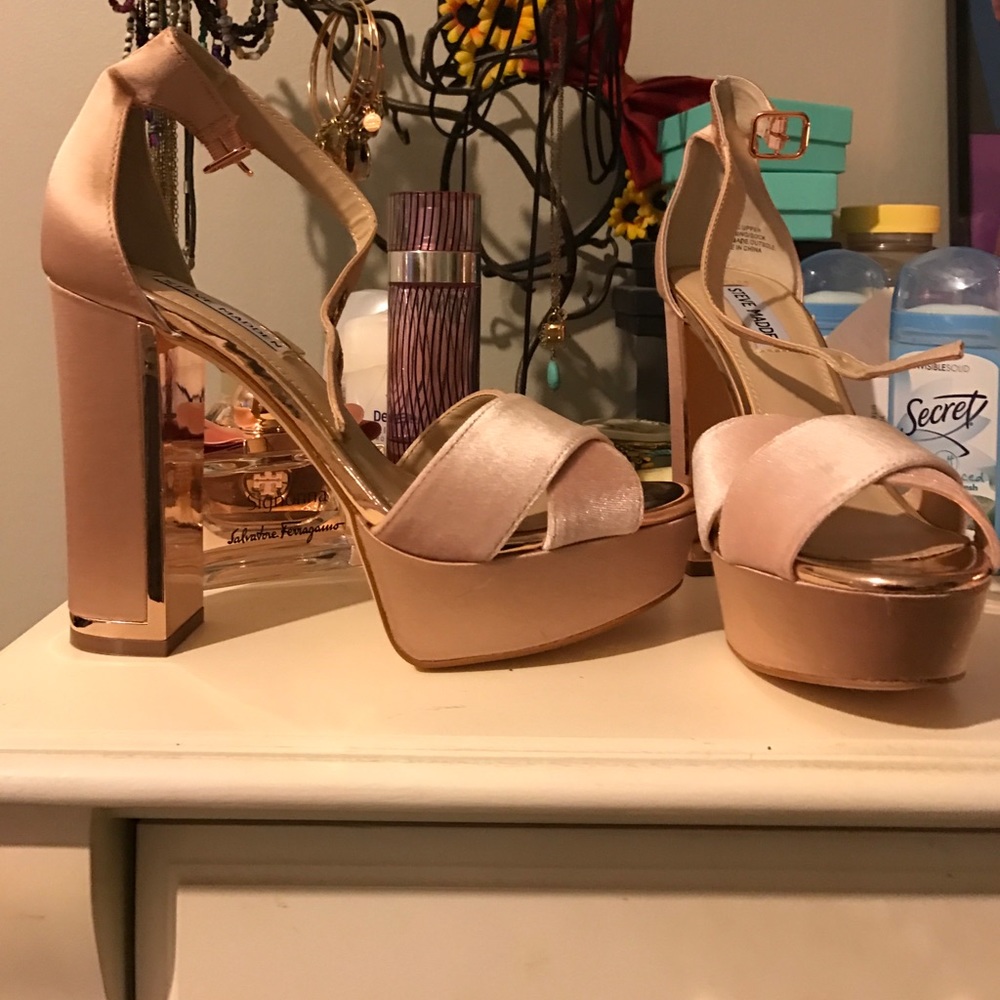 Steve Madden rivers heels in blush