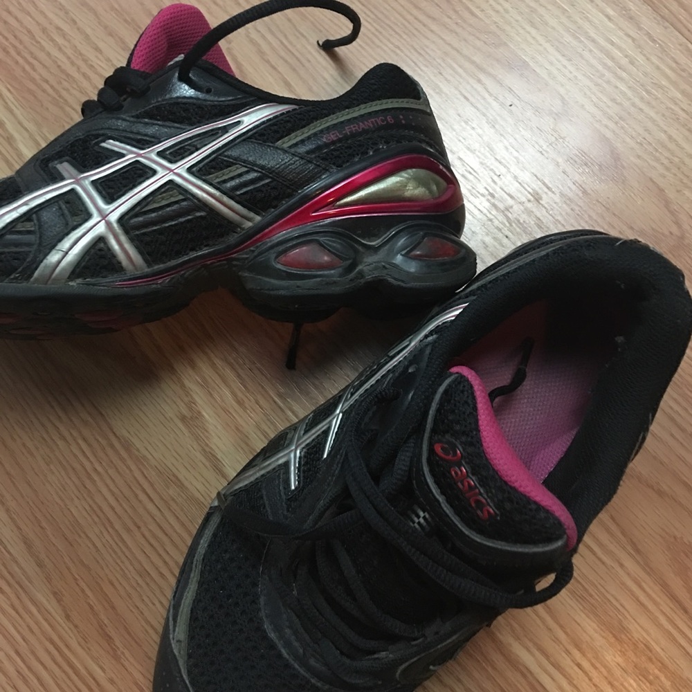 ASIC running shoe