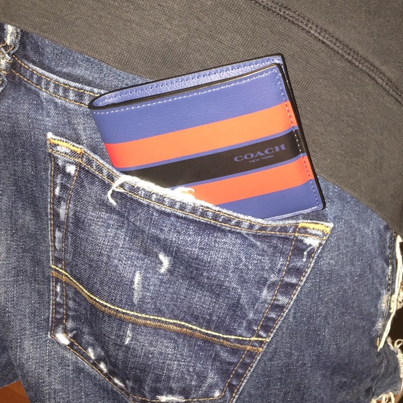 COACH LEATHER WALLET - Picture 2 of 6