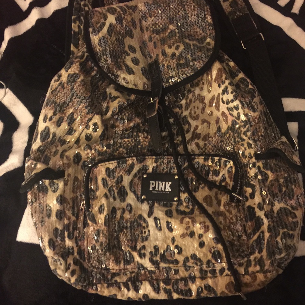 🔥FINAL PRICE DROP🔥🐆Leopard print BP🐆