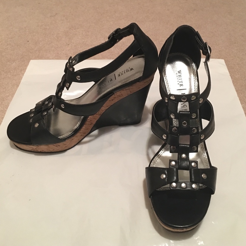 👊💥White House Black Market wedge shoes