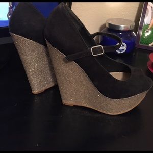 Steve Madden wedges