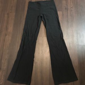 Lululemon black workout pants