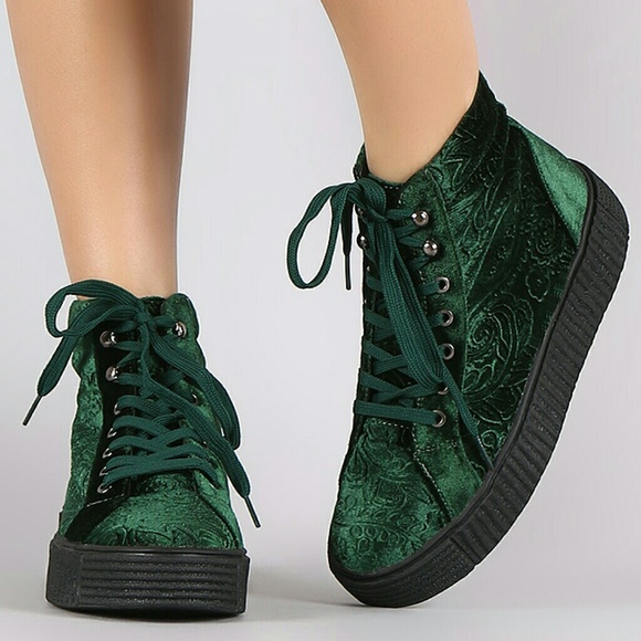 LAST Size  7 🌲EMERALD Velvet Flatform Sneaker - Picture 7 of 8