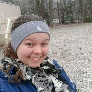 Meet your Posher, Brittany