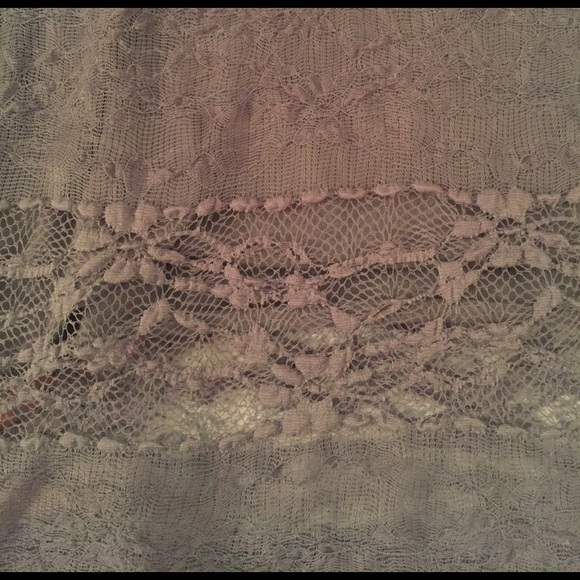 Elegant long sleeve lace dress - Picture 2 of 3