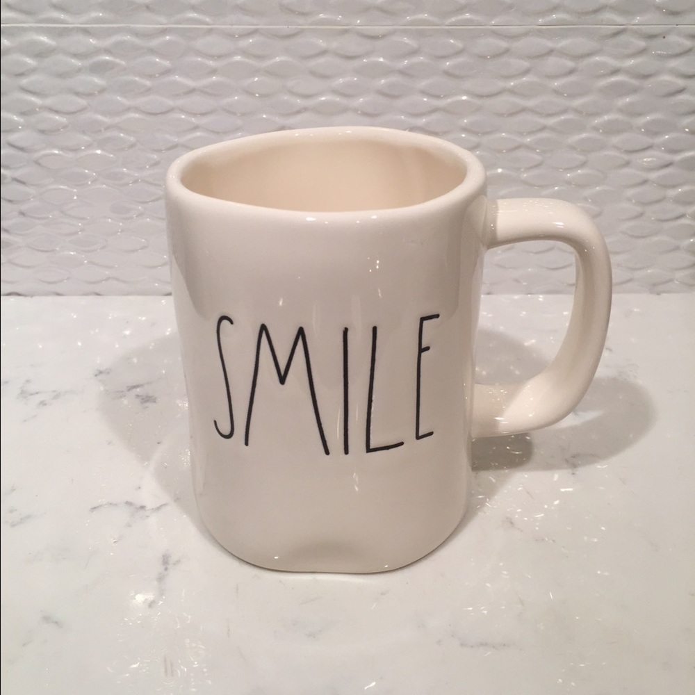 Rae Dunn 'SMILE' mug.