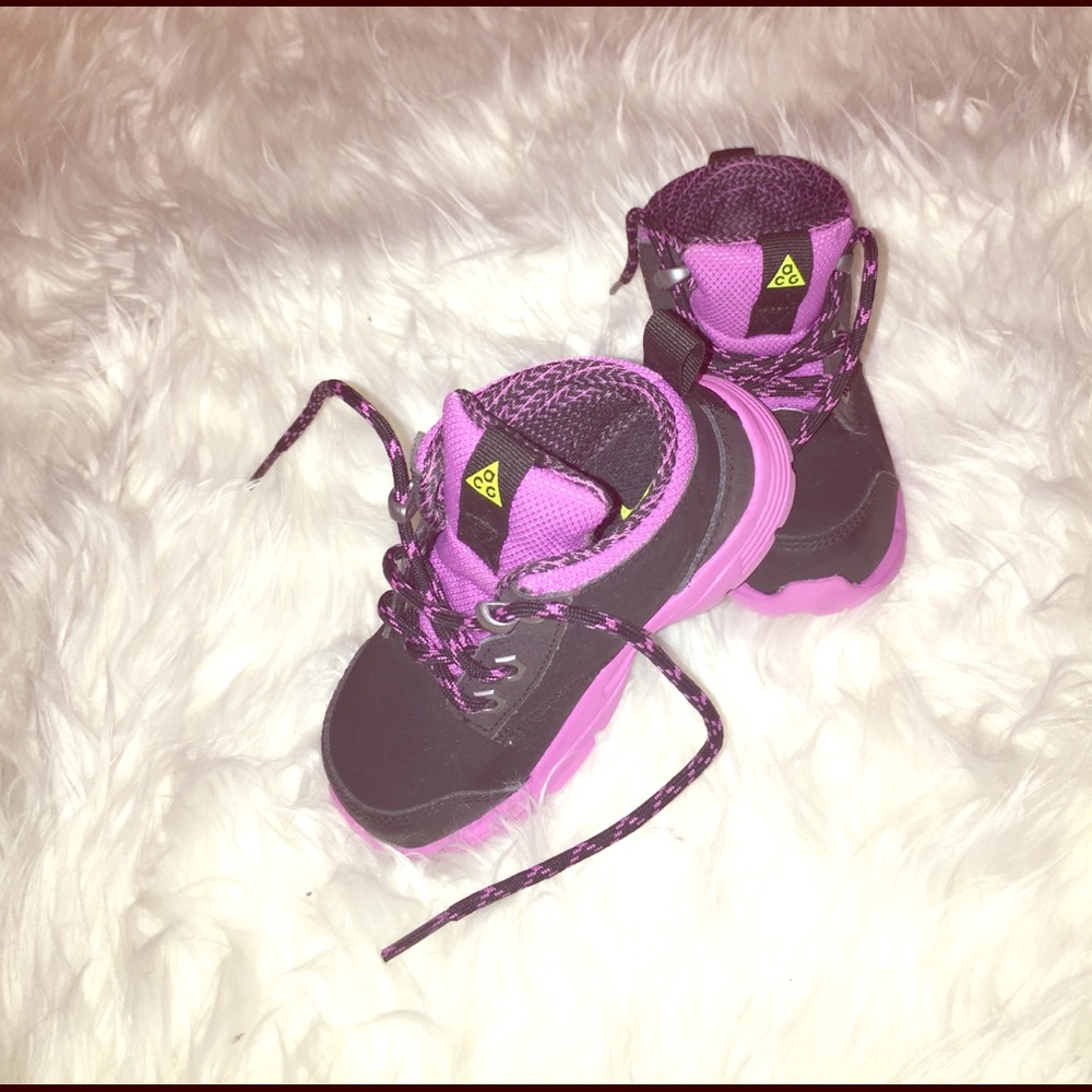 Nike ACG toddler girl boots