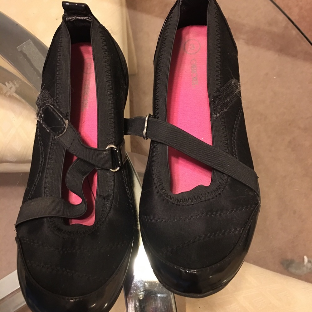 Girls swim shoes