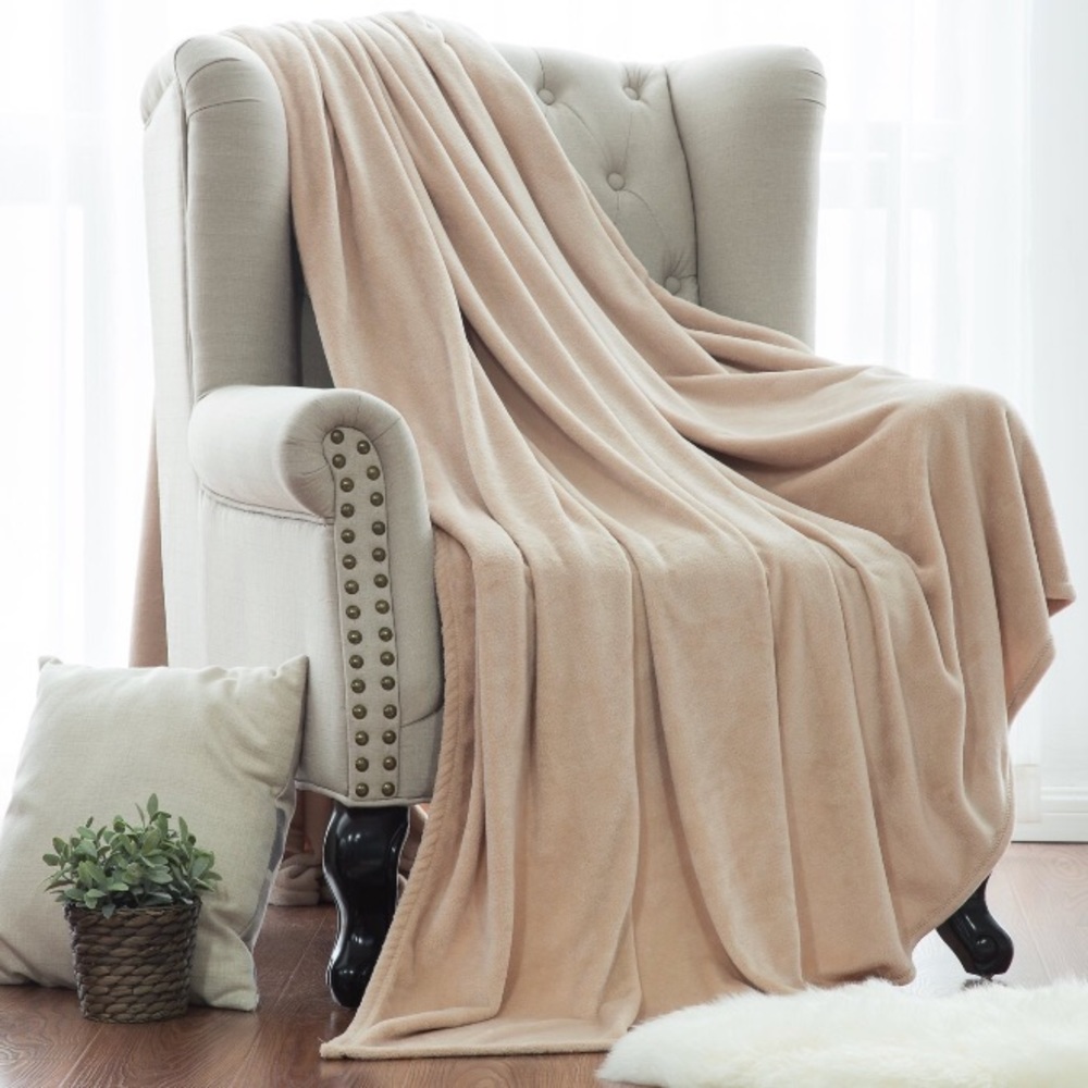 NEW 2 Sets Fleece Cozy Plush Throw (Camel Beige)