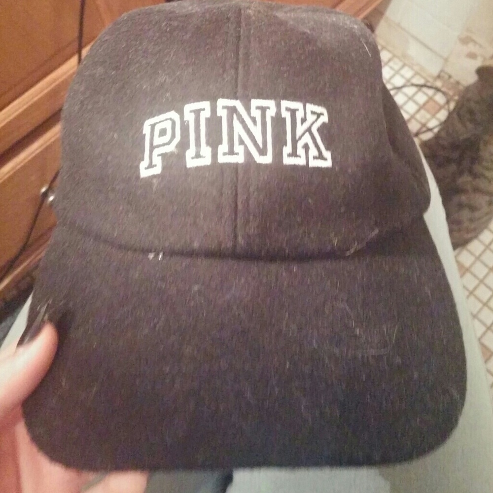 Vs pink hat