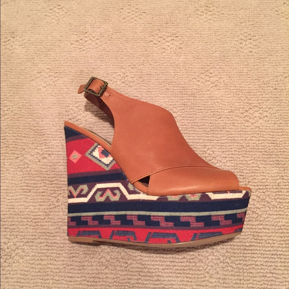 Steve Madden Aztec Wedges