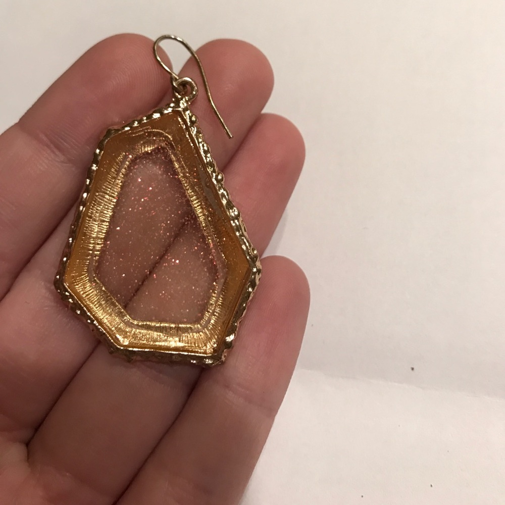 ❗️FLASH SALE❗️Gold shimmer statement earrings