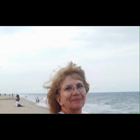 Meet your Posher, Connie - Picture 1 of 1