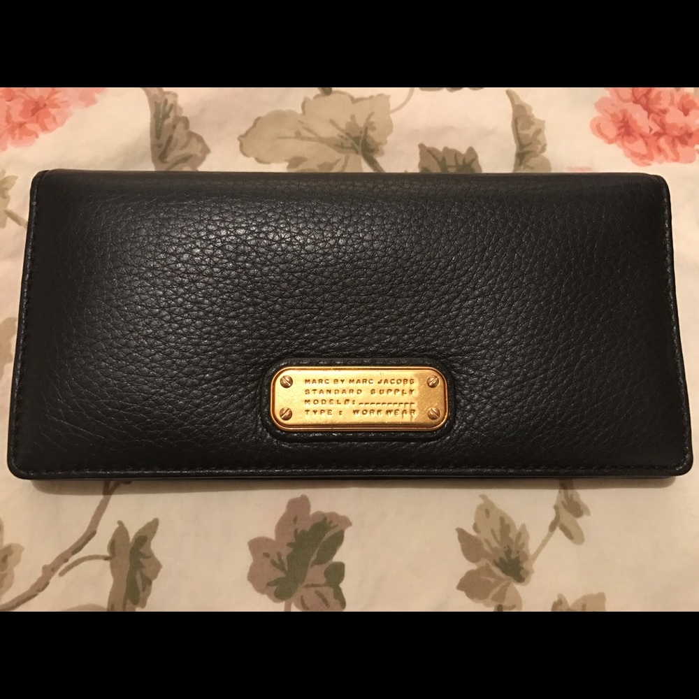 Marc Jacobs Q Slim Snap Black Leather Wallet