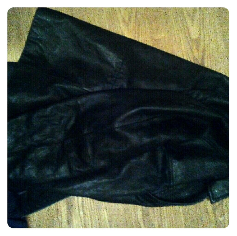 3 Leather jackets