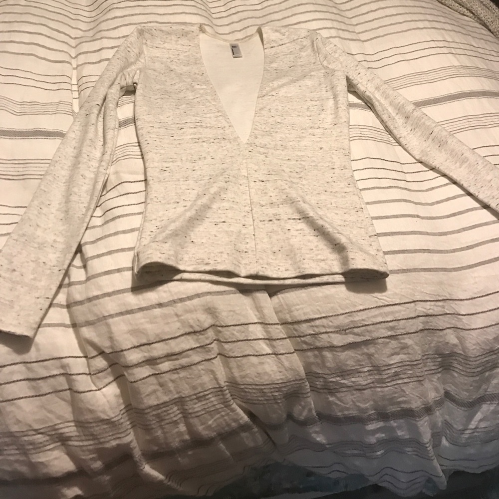 Tight fit shirt