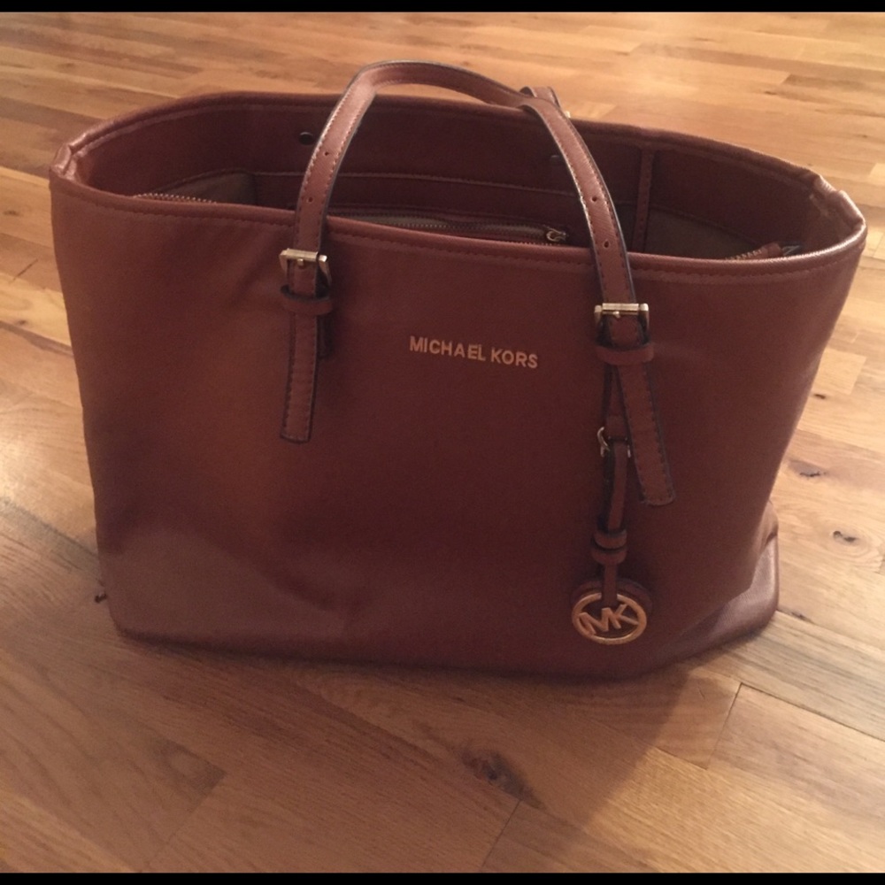Michael Korea Shoulder Bag