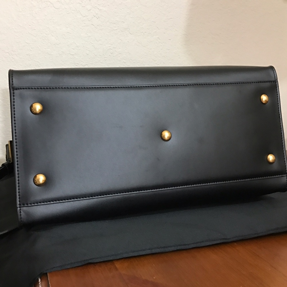 SOLD YSL Large Classic Y Cabas Bag - Picture 7 of 8