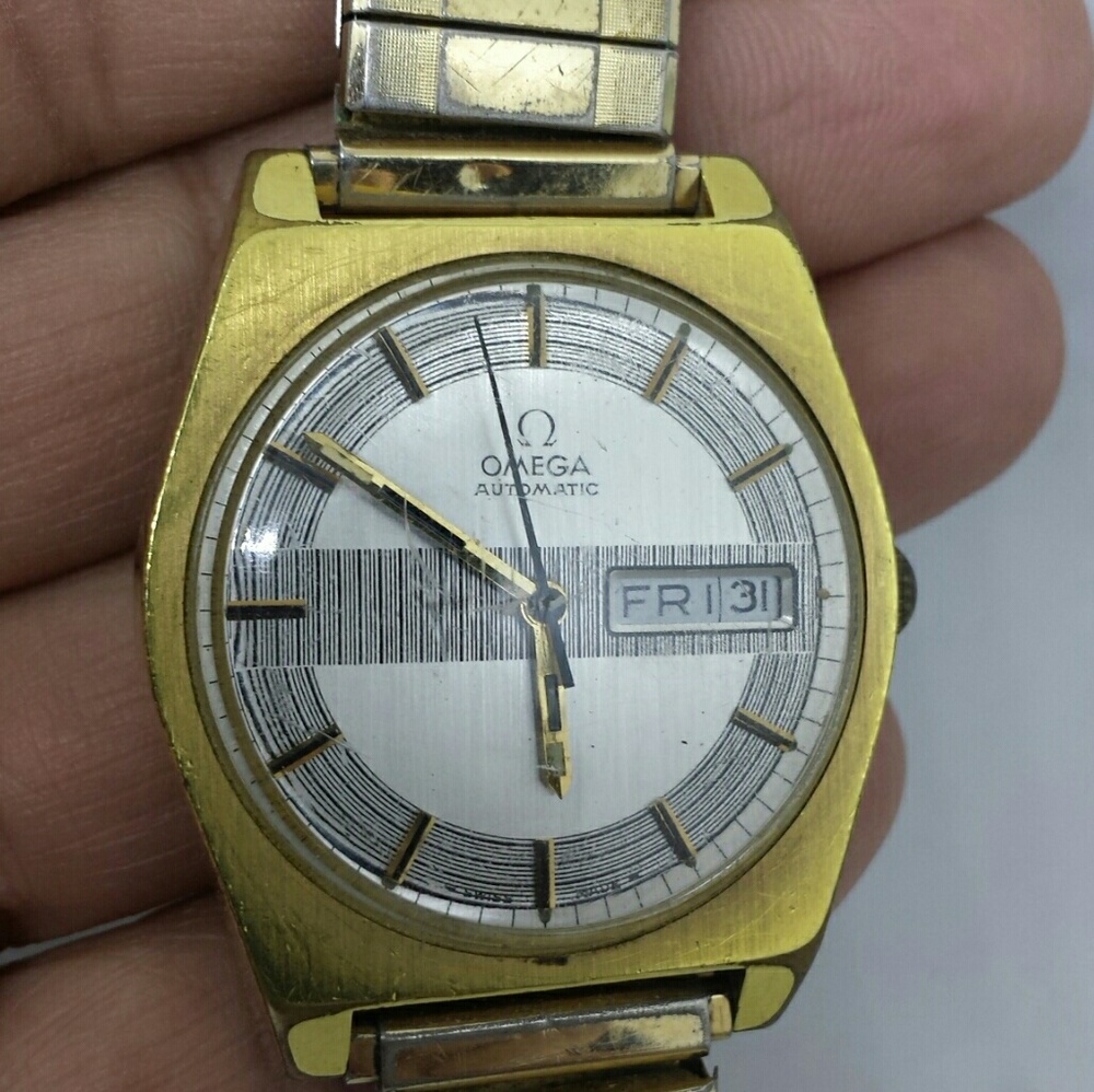 OMEGA AUTOMATIC VINTAGE WATCH