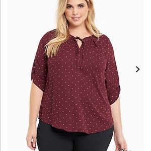 Torrid Polka Dot Georgette Tie Neck Top size 4