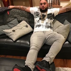 Meet your Posher, Troy