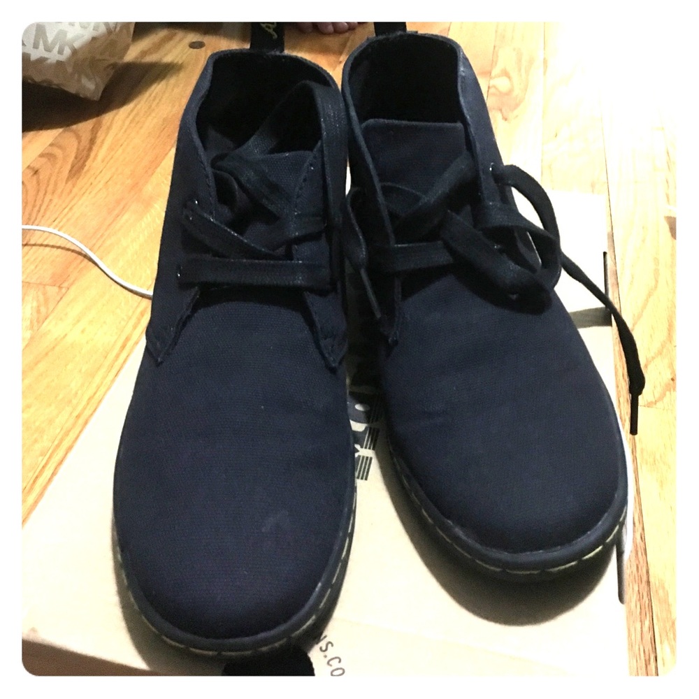Dr. Martens - Picture 2 of 5