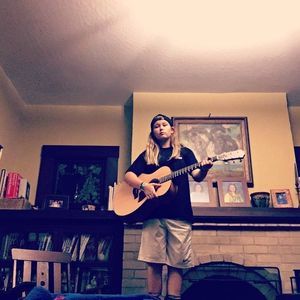 Meet your Posher, Ella