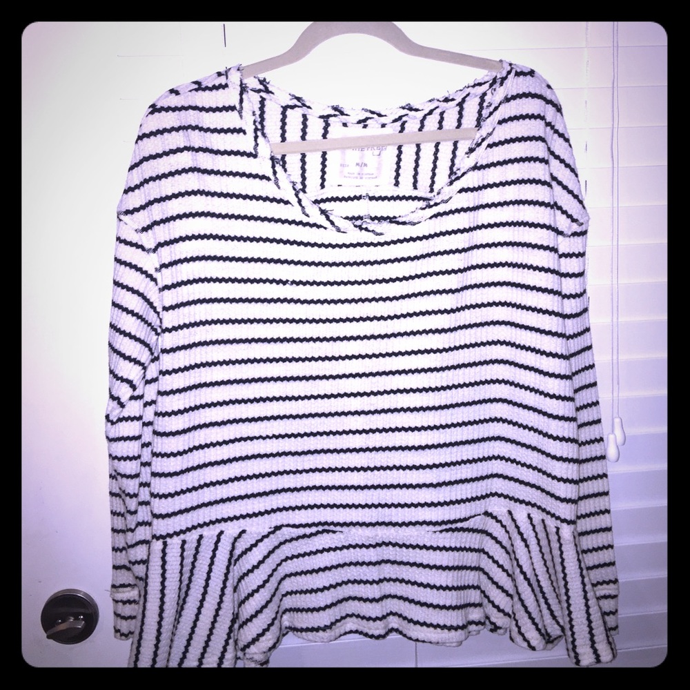 Madison Jules long sleeve peplum-like sweater top