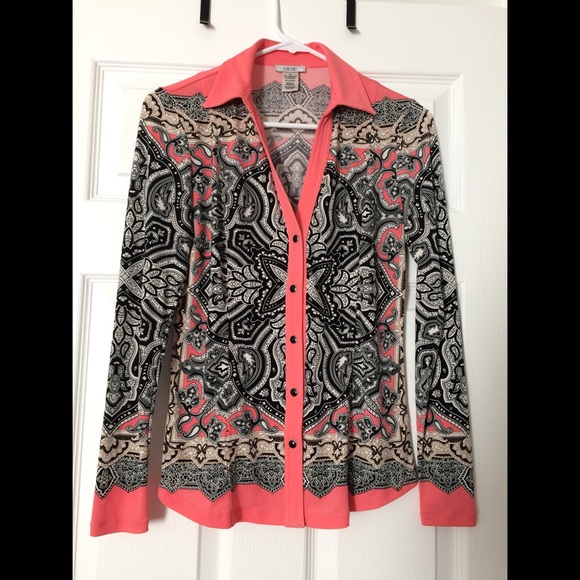 Abstract long sleeve button up. - Picture 1 of 1