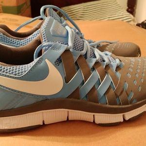 Carolina blue Nike Free- mens size 9