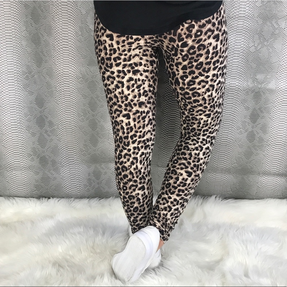Black brown cheetah butter soft leggings - Picture 7 of 8