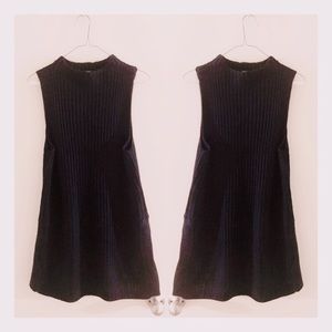 Black Sleeveless Tunic