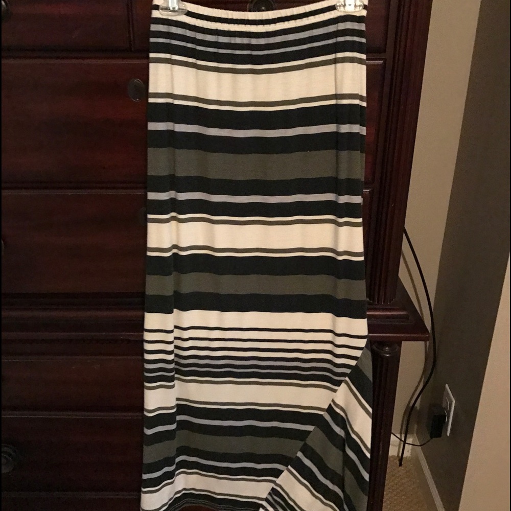 Stripped Maxi Skirt