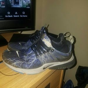 Nike Presto Lightning Sz XS (8-9)