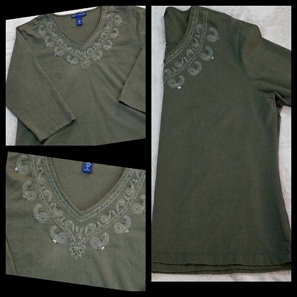 Beautiful hunter green Karen Scott top