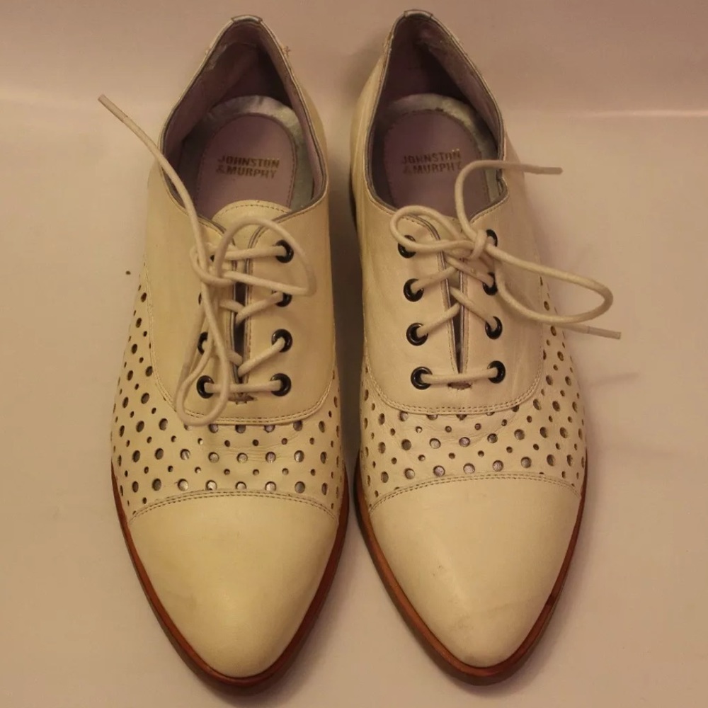 Women's Johnston & Murphy Oxford shoes size 7