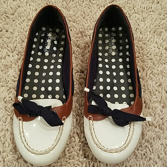 Sperry Shoes - Sperry Chandler Flats Faux White Patent Leather