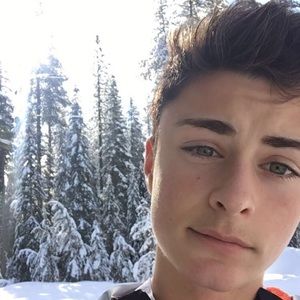 Meet your Posher, Evan