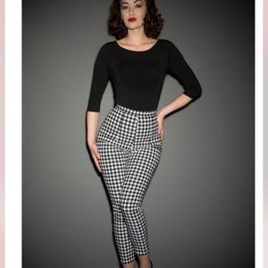 Deadly Dames Cigarette Pants 🍒