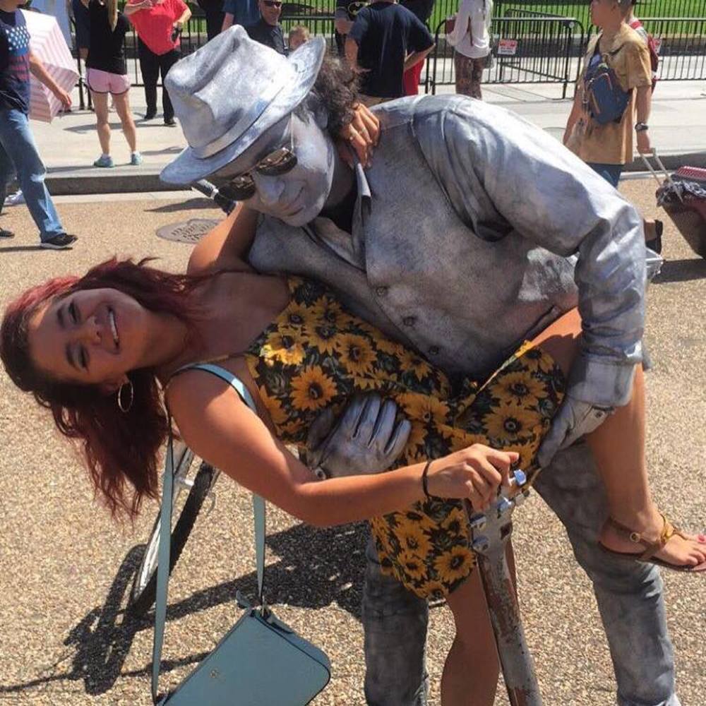 Meet your Posher, Liz