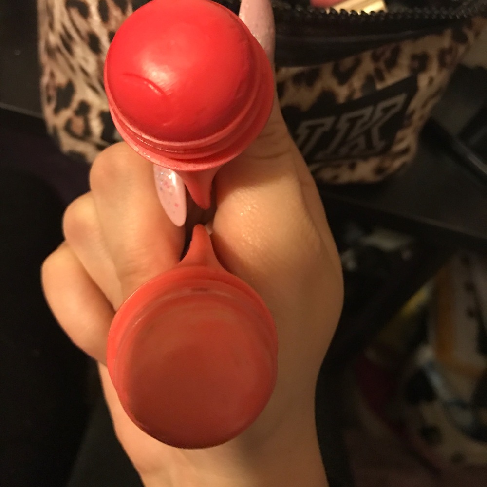 Baby lips, lip and cheek tint