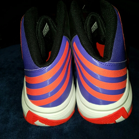 ๐Adidas Performance Men's Speedbreak Basketball - Picture 5 of 8