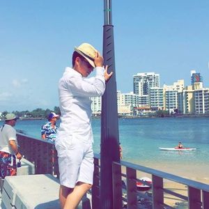 Meet your Posher, Christian