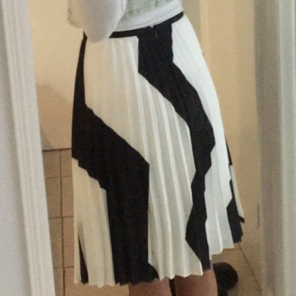 Calvin Klein midi skirt black and white