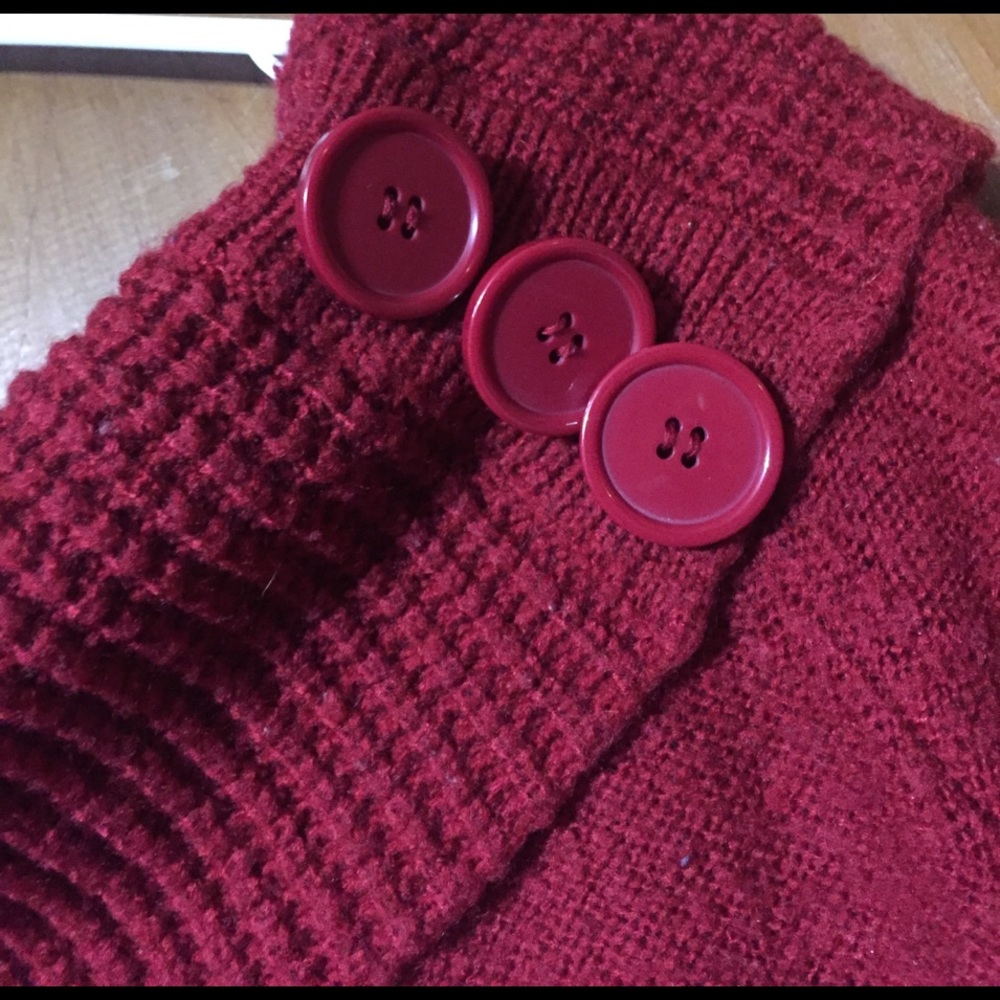 Sweater - Picture 2 of 3